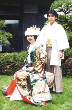 結婚式 庭で撮影